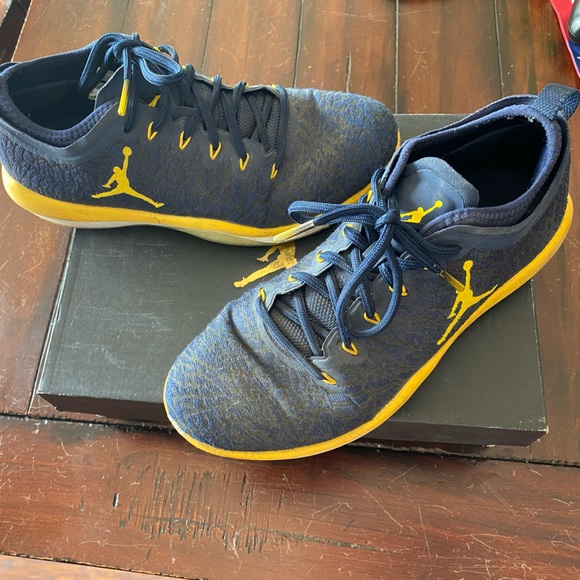 Jordan Trainer 1 Low size 8 - Picture 1 of 7